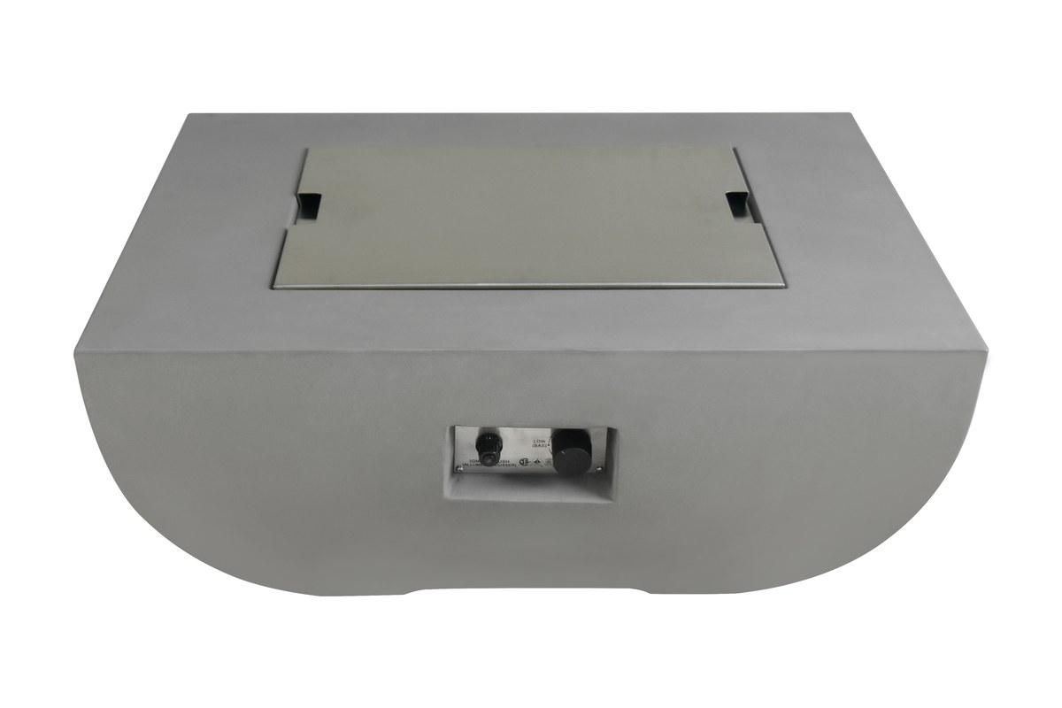 WESTPORT fire pit with the stainless steel lid in place