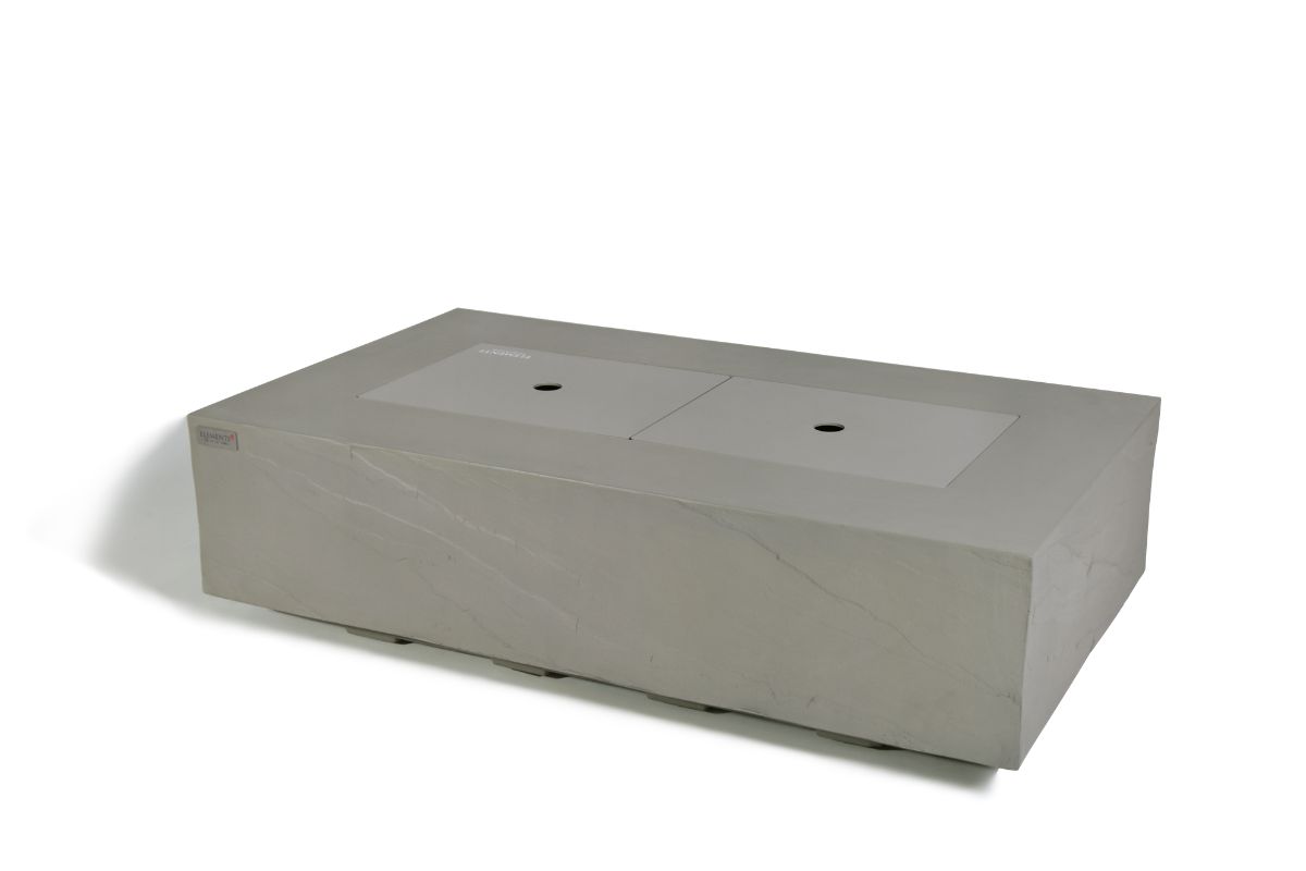 METEORA table with the fire pit lid on