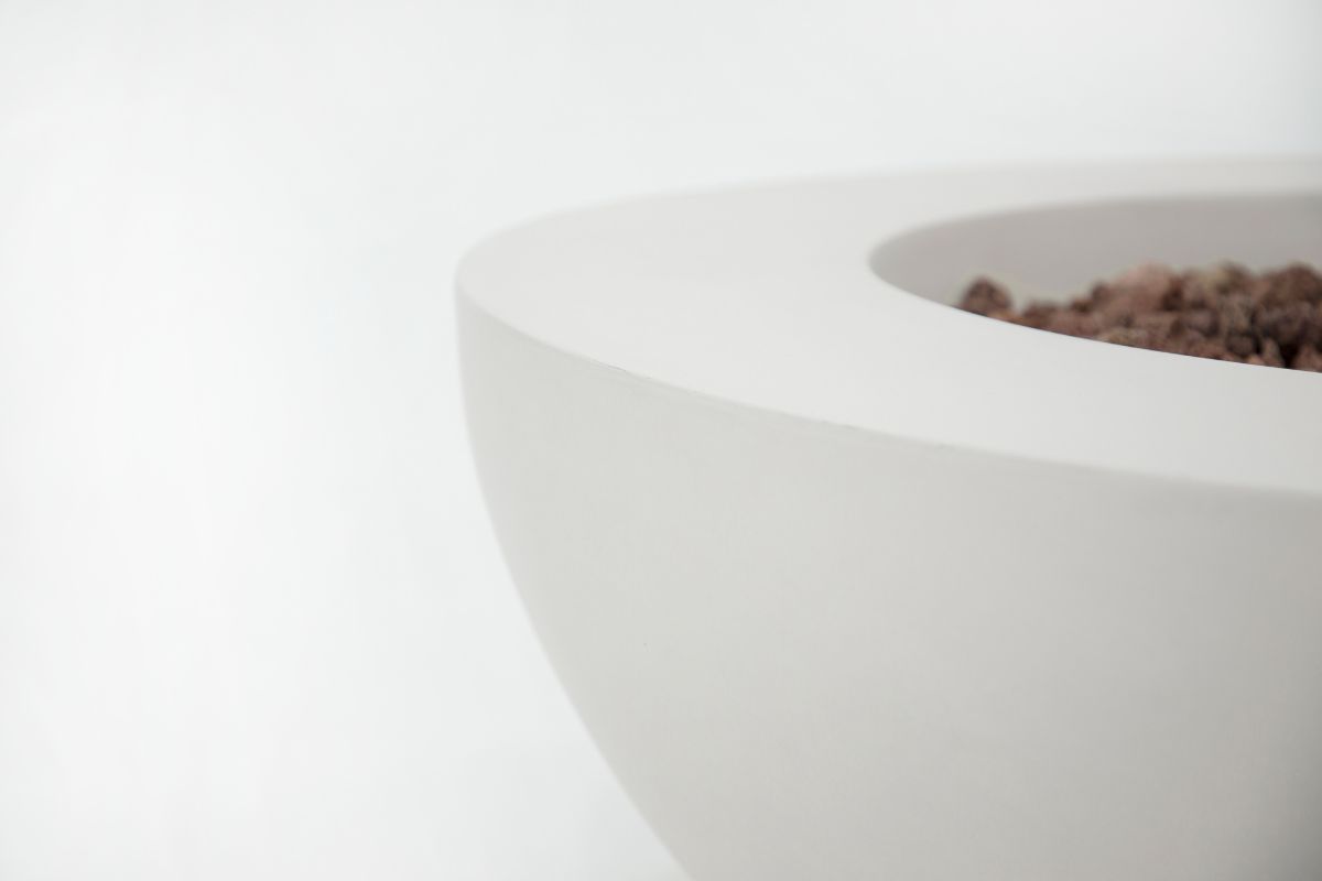 The smooth surface of the LUNAR BOWL Cream White up close
